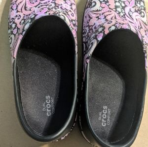 Nursing shoes